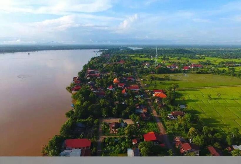 בית מלון כפרי Senesothxuene