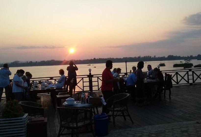 בית מלון כפרי Senesothxuene