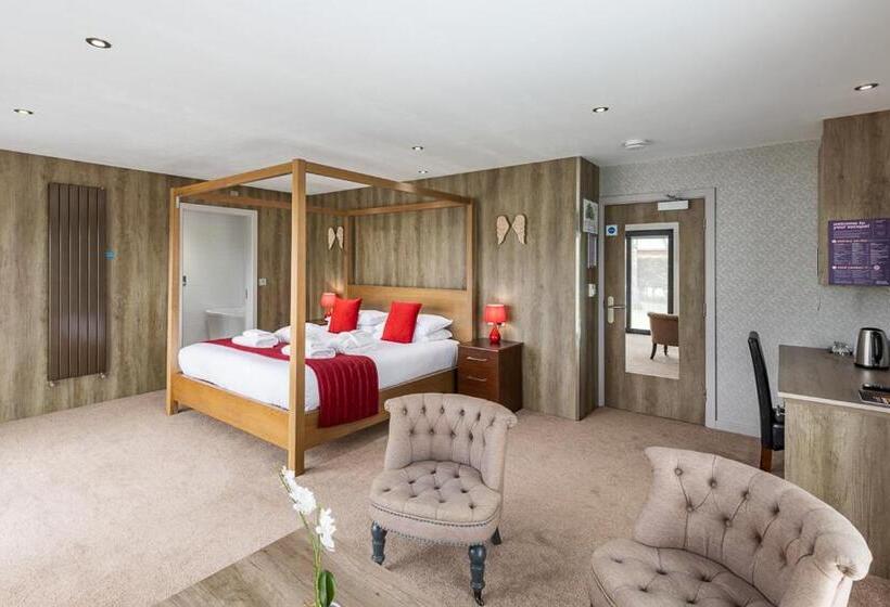 فندق The Kilnwick Percy Resort And Golf Club