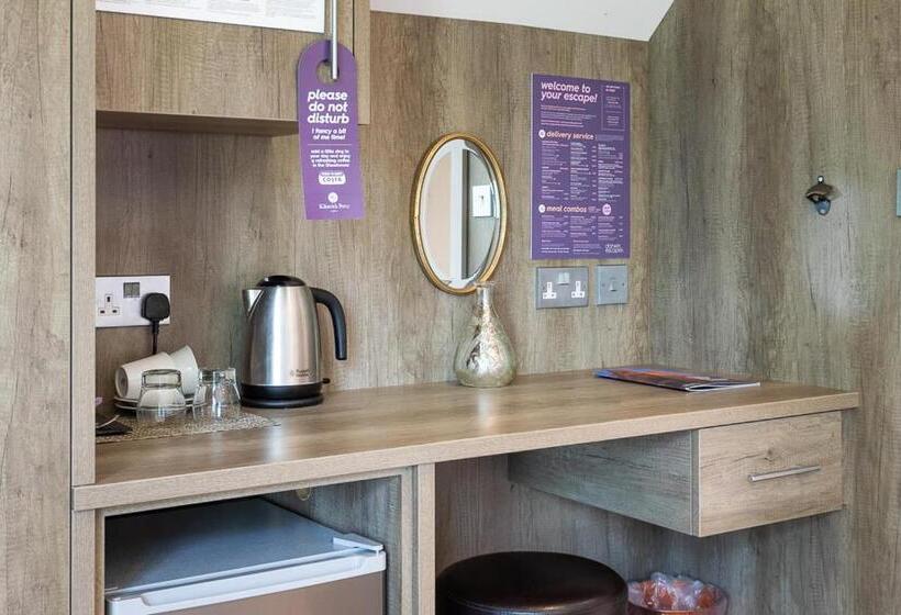 فندق The Kilnwick Percy Resort And Golf Club