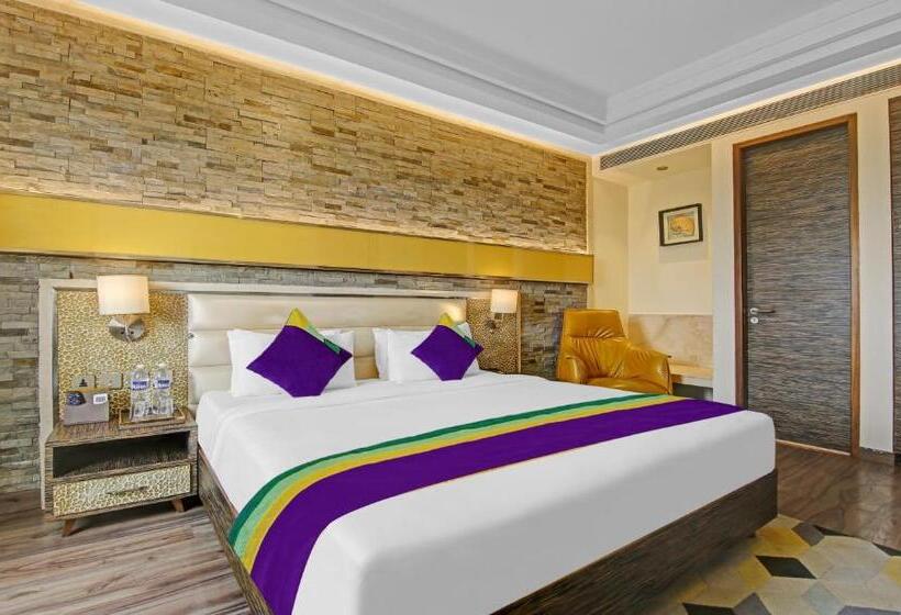 בית מלון כפרי Treebo Premium Arista