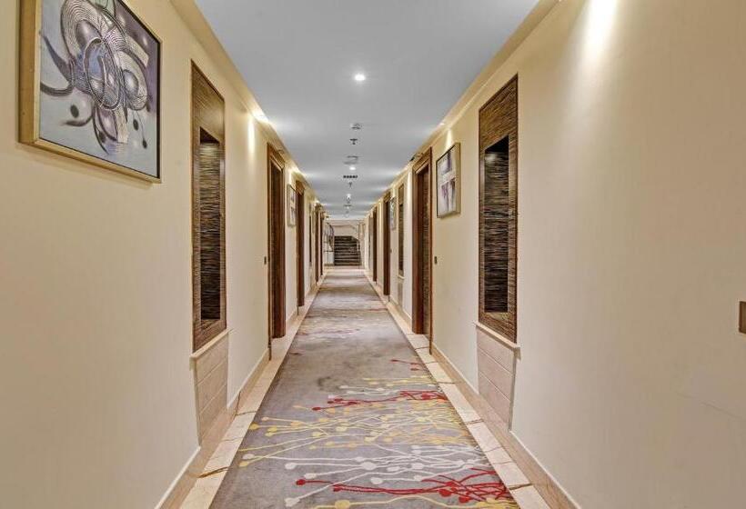 בית מלון כפרי Treebo Premium Arista