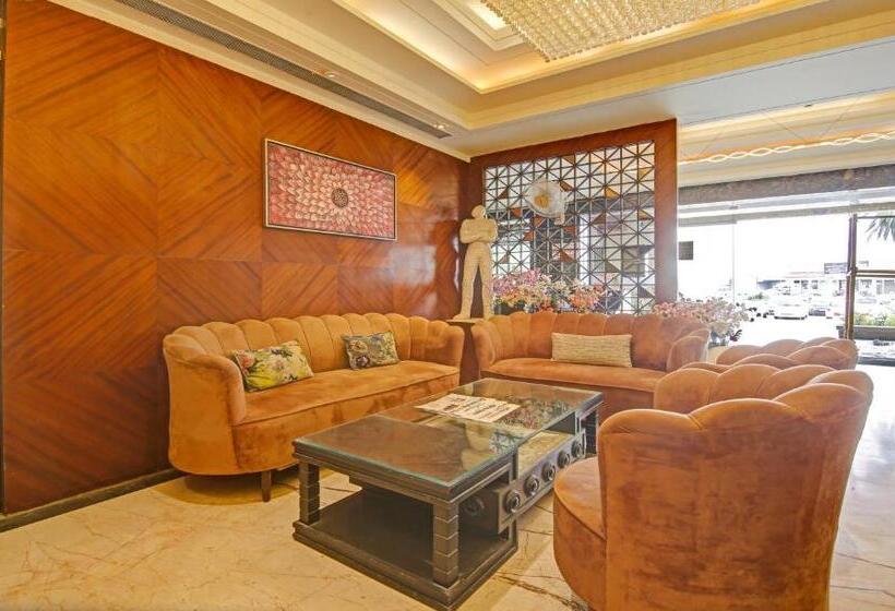 בית מלון כפרי Treebo Premium Arista