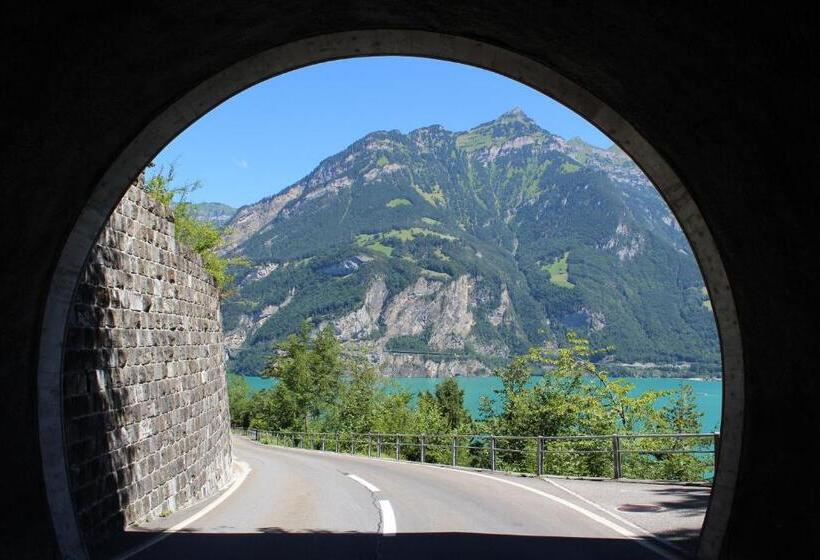 בית מלון כפרי Urirotstock