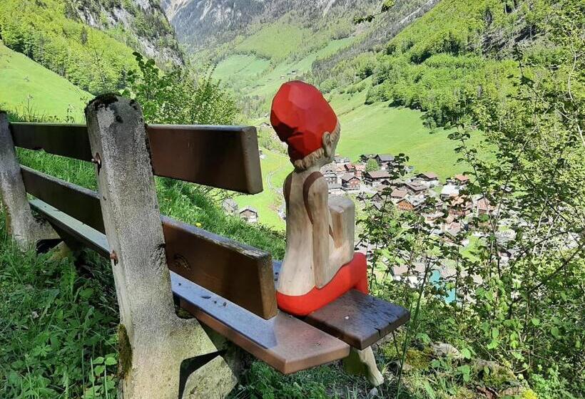 בית מלון כפרי Urirotstock