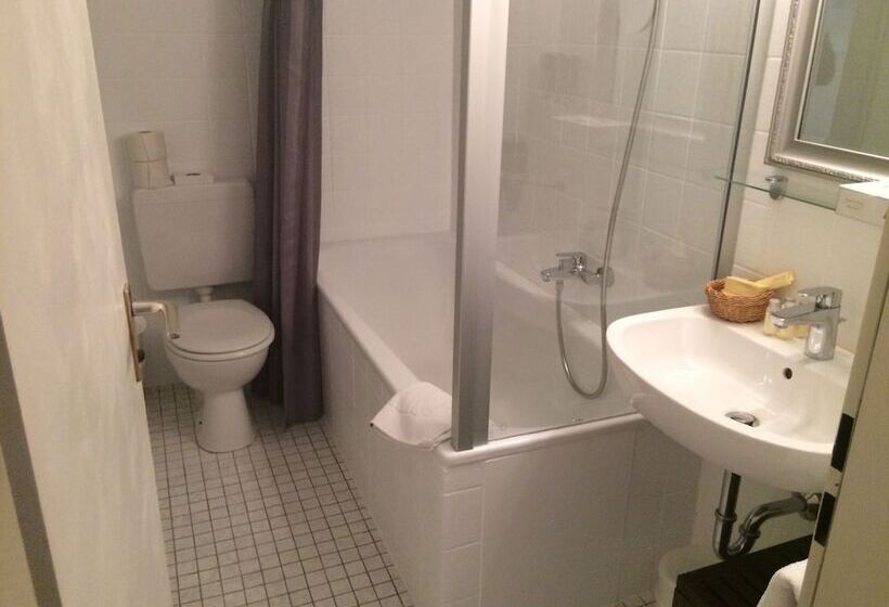 ホテル Waldgasthof Buchenhain