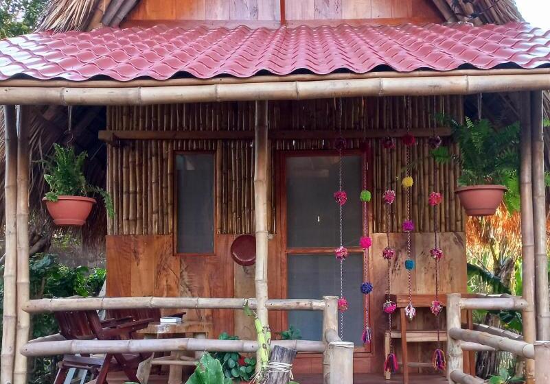 La Urraca Loca Hostel