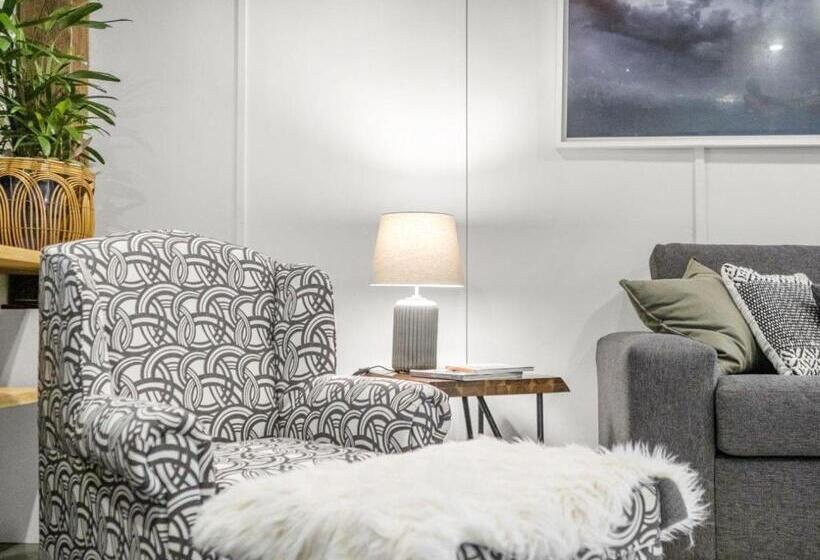 Mavis's Cabins @ Mt Warning