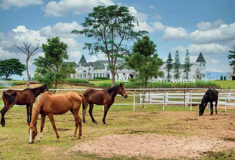 Mövenpick Resort Khao Yai