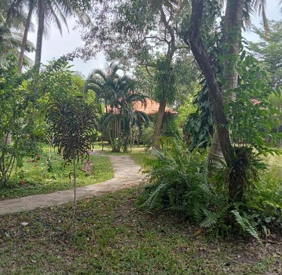 بنسيون Ban Ban Bangalow