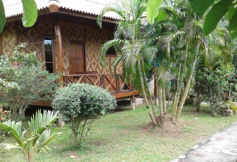 بنسيون Ban Ban Bangalow