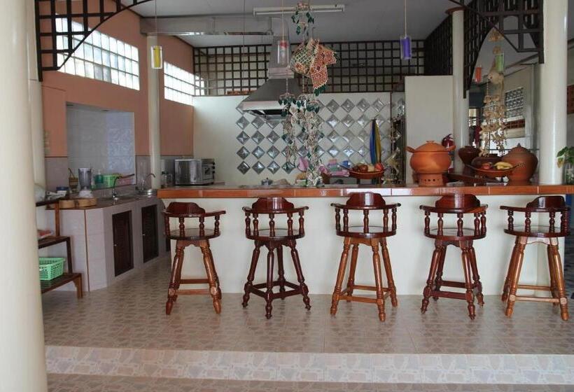 펜션 Ban Sulada Guest House