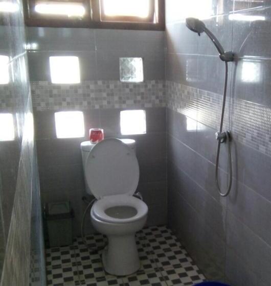 بنسيون Bromo Otix Guest House