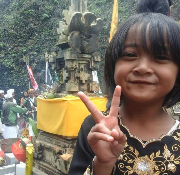 بنسيون Bromo Otix Guest House