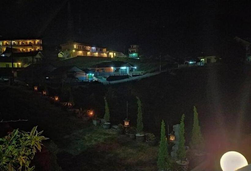 بنسيون Bromo Otix Guest House