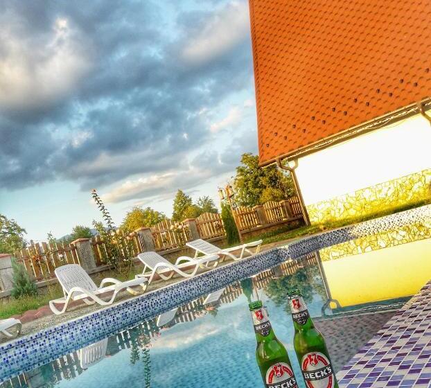 ペンション Casa Robi