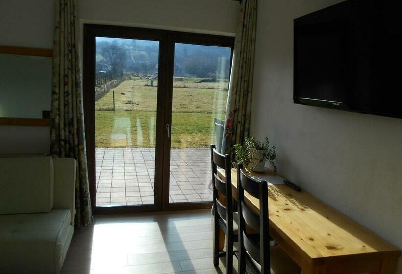 פנסיון Casa Rudi & Ella