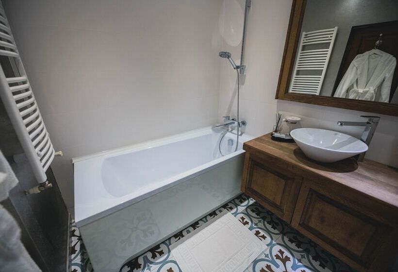 بنسيون Casa Seciu