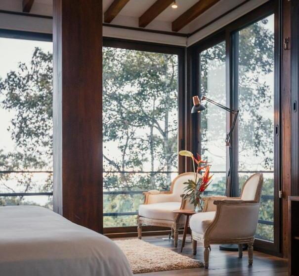 بنسيون Cerro Lobo