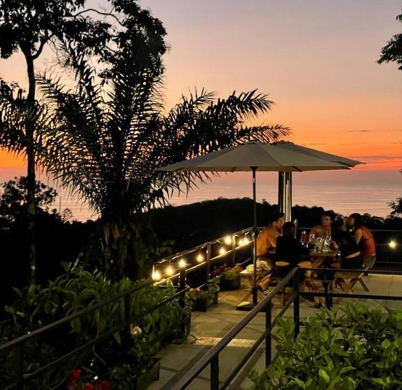 بنسيون Cerro Lobo