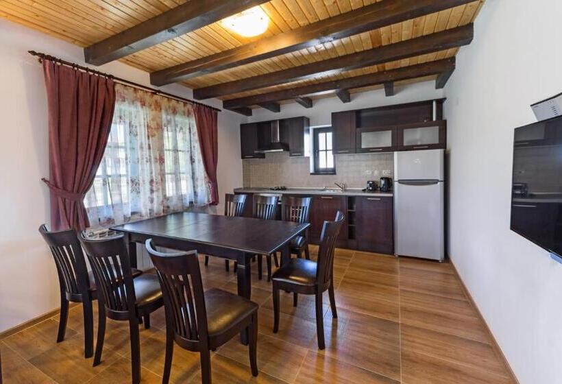 膳宿费 Complex Rayuvski Han