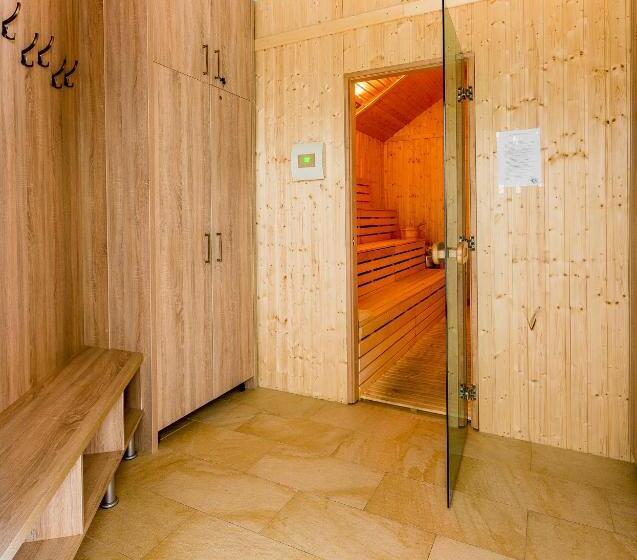 פנסיון Dacii Liberi Resort And Spa