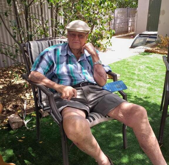 פנסיון Dekat Self Catering