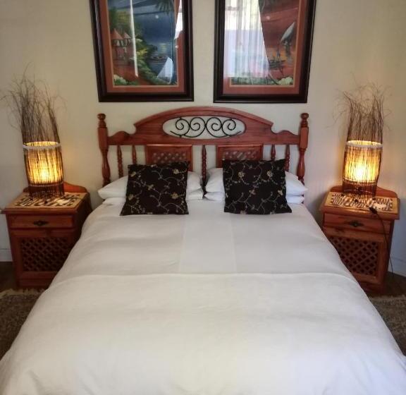 פנסיון Dekat Self Catering