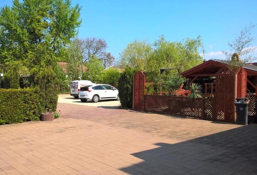 펜션 Erdős Vendégház