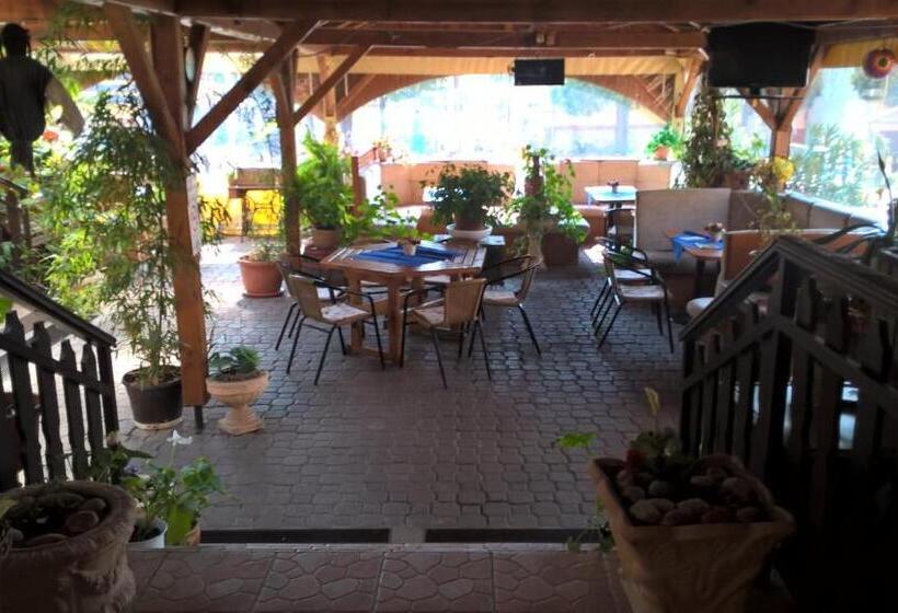 펜션 Erdős Vendégház