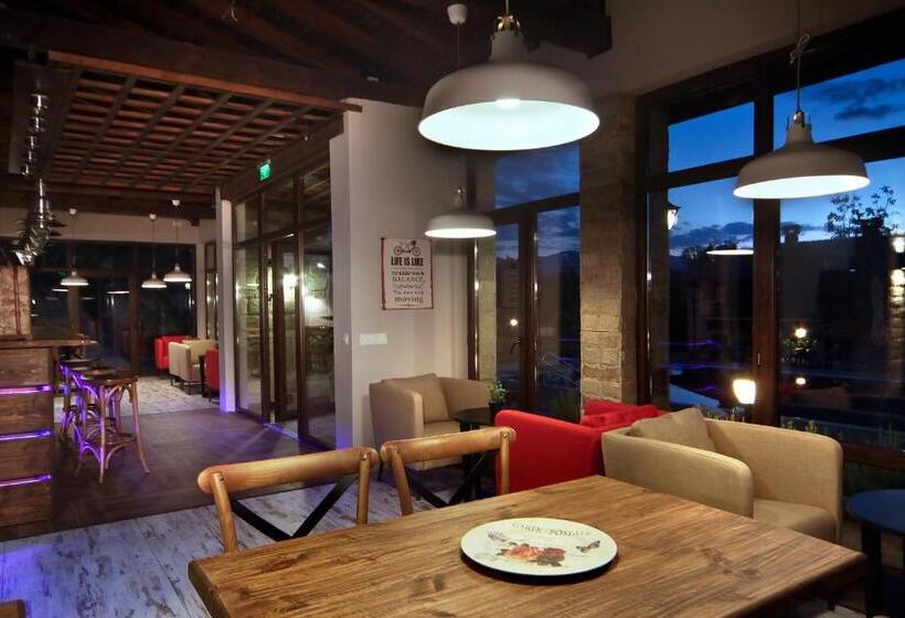 פנסיון Esterra Vini Guest House