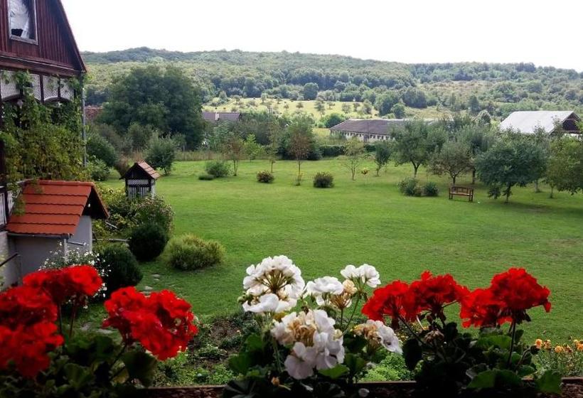 펜션 Kúria Vendégház