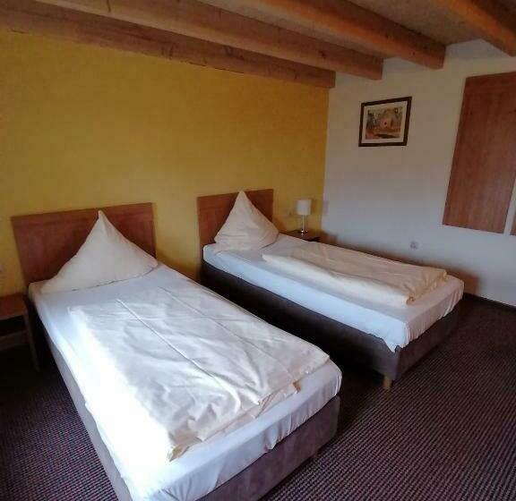 ペンション Landhotel Adler