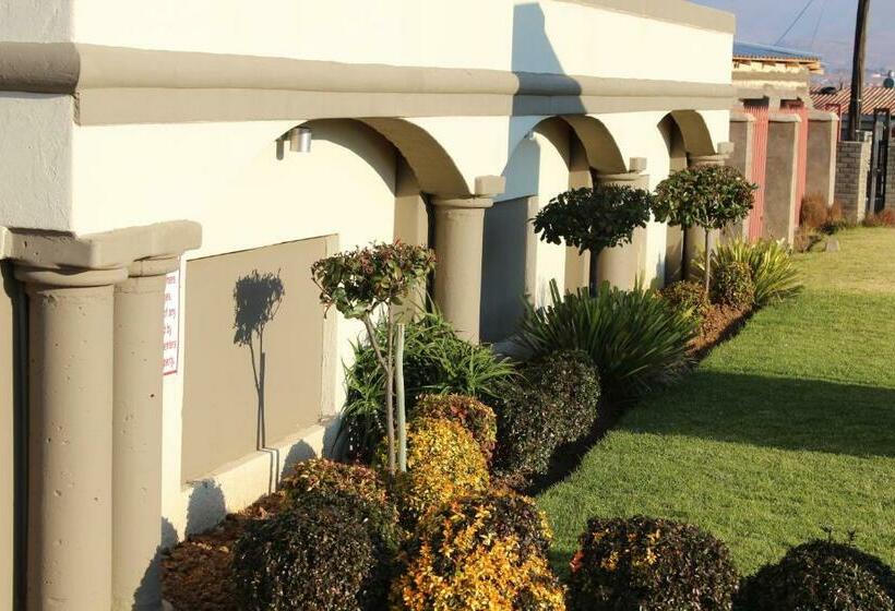 Пансион Lucette Boutique Guesthouse