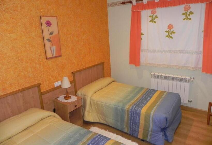 펜션 O Lar De Carmiña