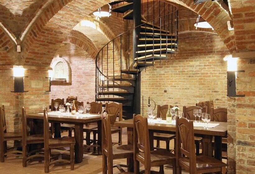 פנסיון Penzión Kállai A Vináreň