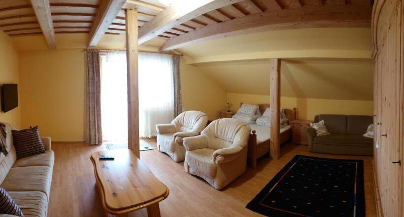 ペンション Penzion Lucs