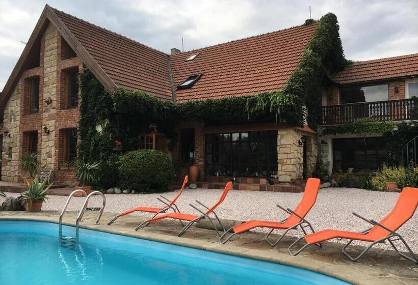 膳宿费 Penzion Prezident