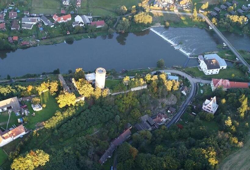 펜션 Penzion U Jezu Dobronice