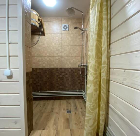 펜션 Plavianska Sadyba