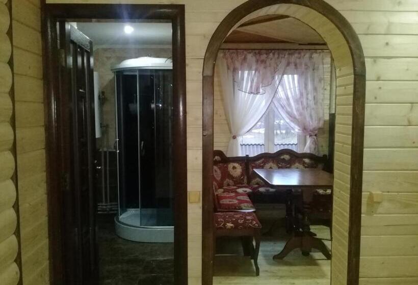 펜션 Plavianska Sadyba