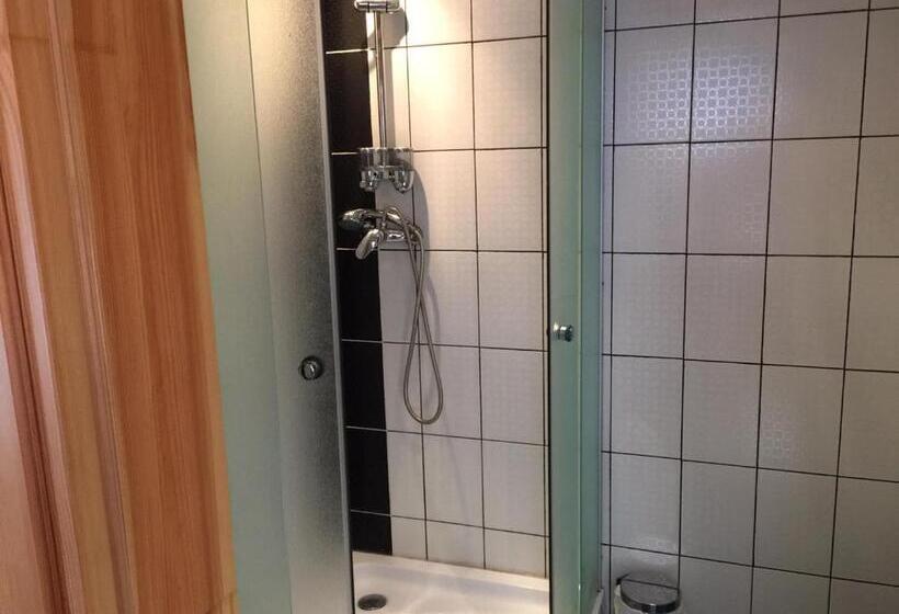 פנסיון Privatna Sadiba Chalet