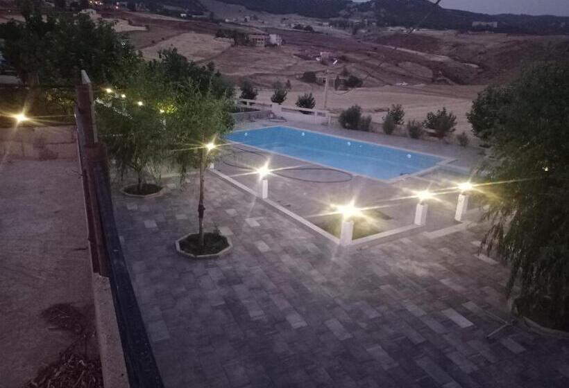 پانسیون Tamanoucht