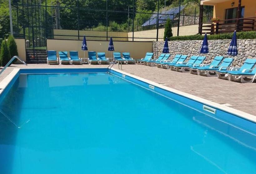 Pension Curmatura Stezii