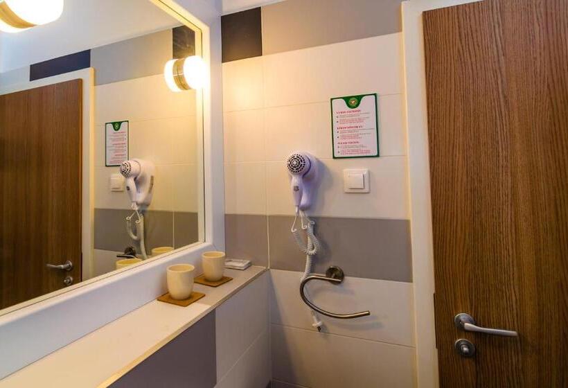 Pensiunea La Broscuta