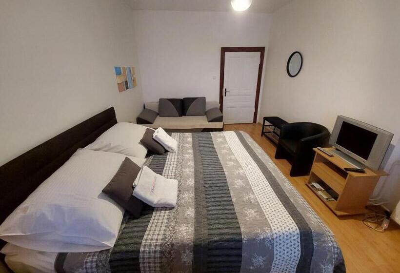 Penzión Skalná Ruža   Kövirózsa Panzió