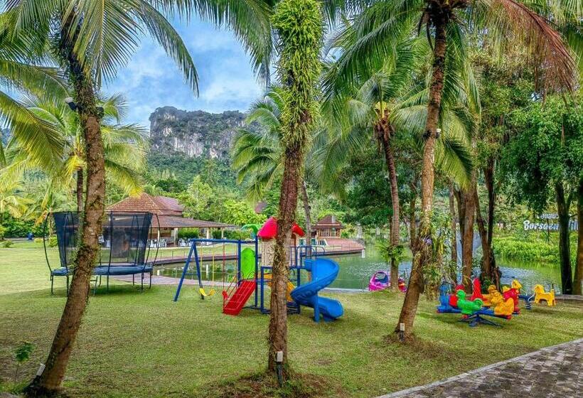 Resort Bor Saen Pool Villa