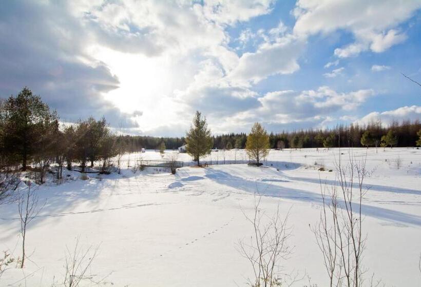 אתר נופש Camping Chalets Spas Pignons Rouges