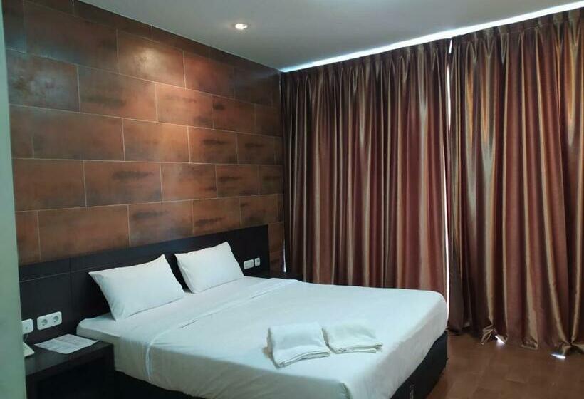 Курорт Tiara Bunga Hotel & Villa