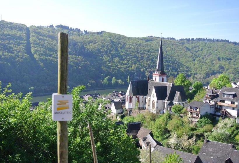 Weinhotel Hubertus Garni